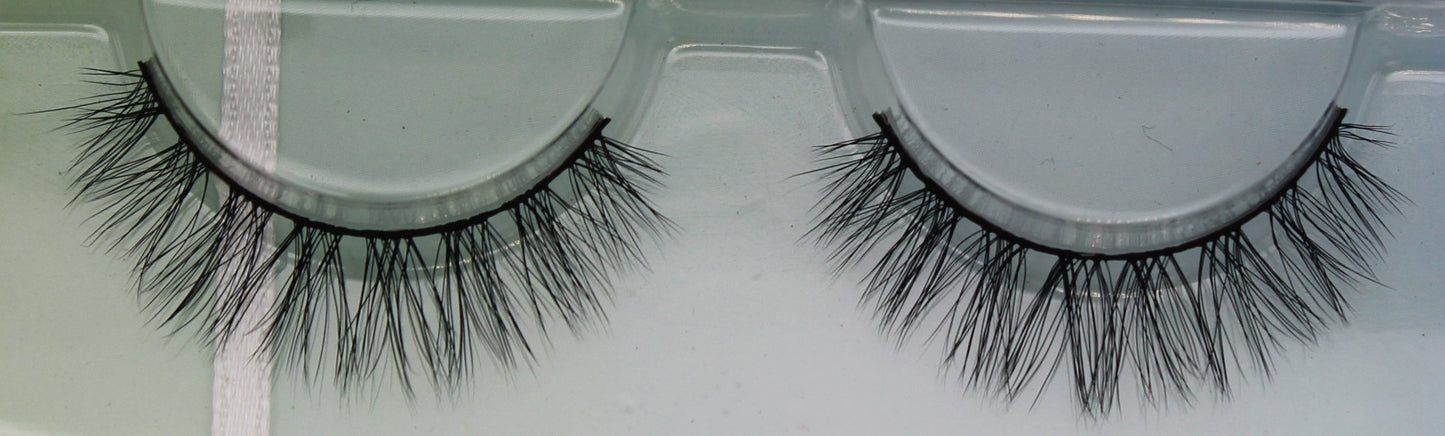 Realist - 15mm Premium Strip Lashes